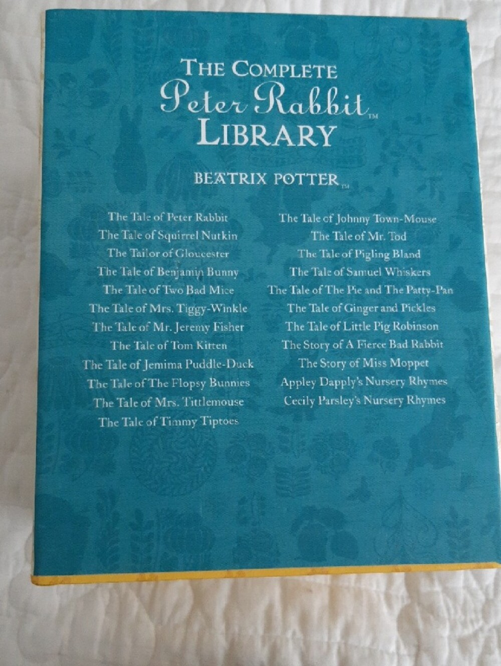 Beatrix Potter The Complete Peter Rabbit Library - Picture 4 of 6